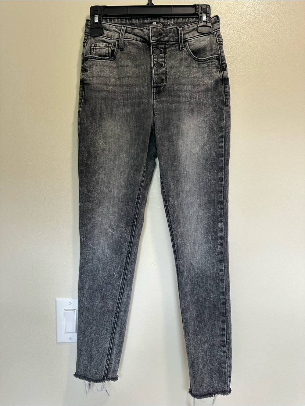Old Navy Women's Skinny Jeans - Washed Gray/Black